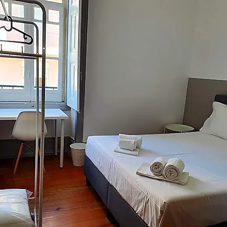 Hostel Baixa Terrace *