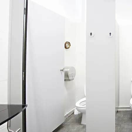 Baixa Terrace Hostel Φάρο